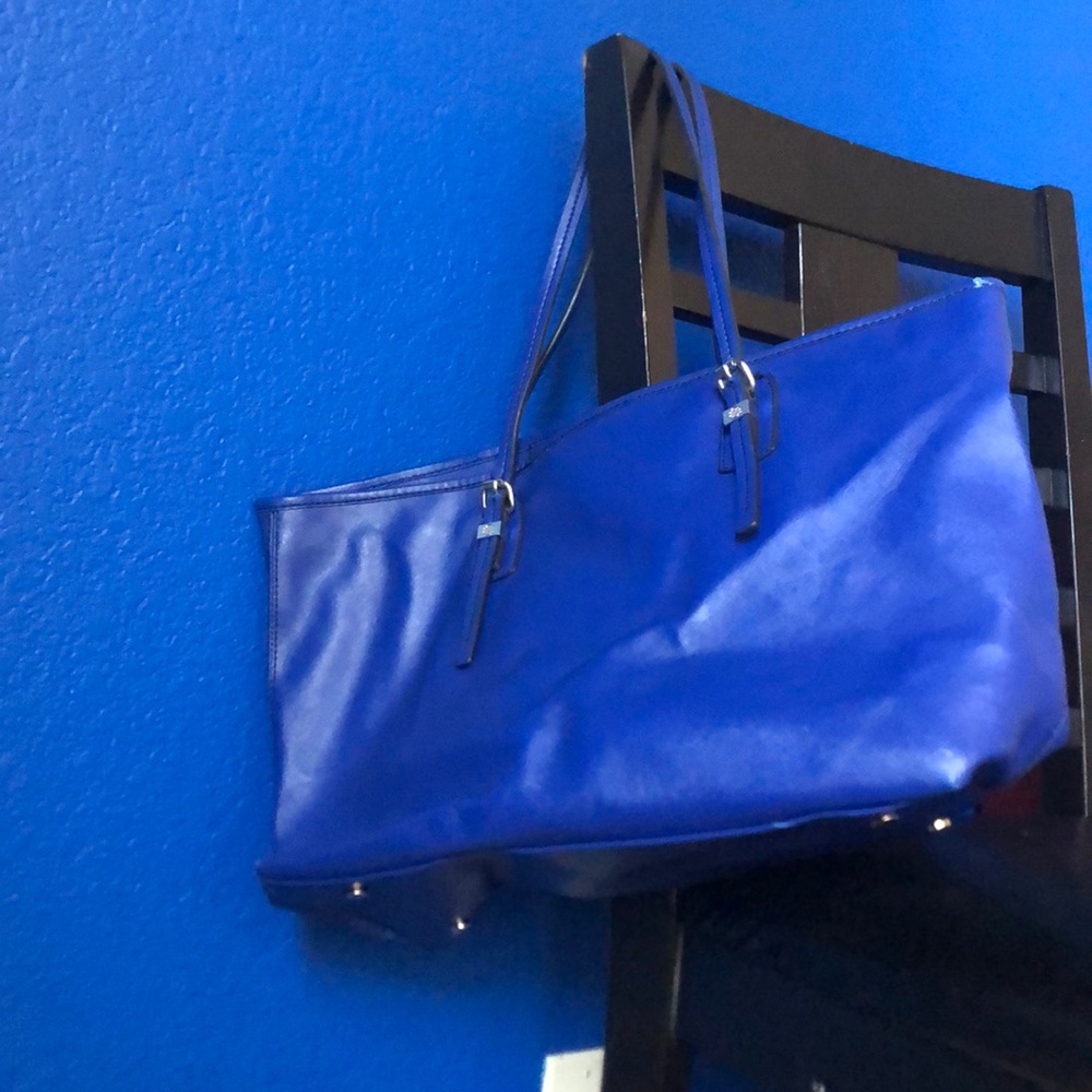 Dana Buchman blue purse with zebra print